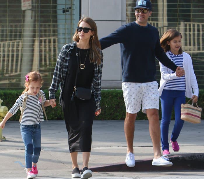 jessica-alba-family-vince-warren-4