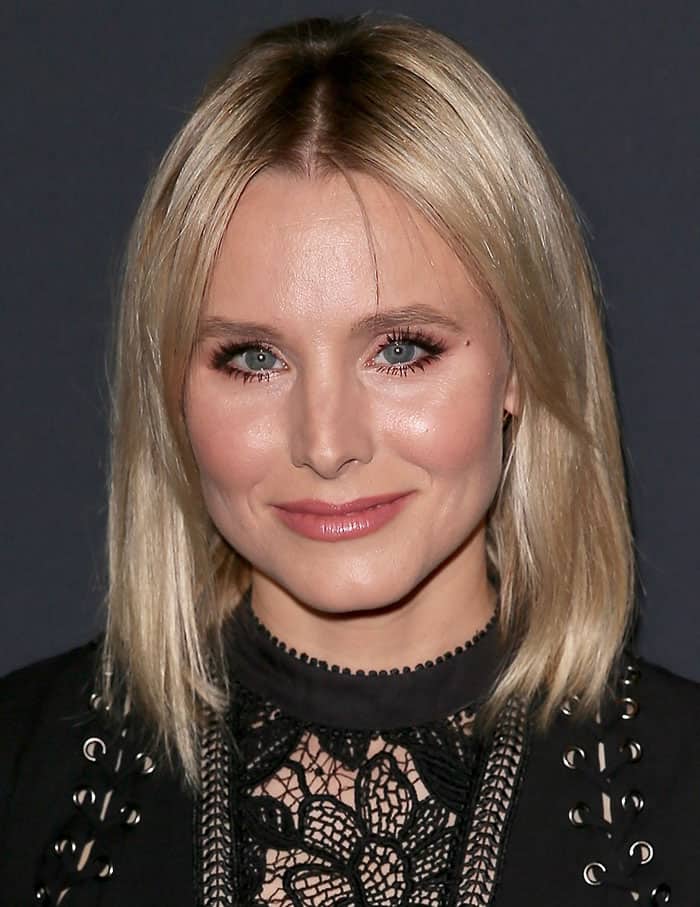 Kristen Bell wore her blonde hair down with a center parting