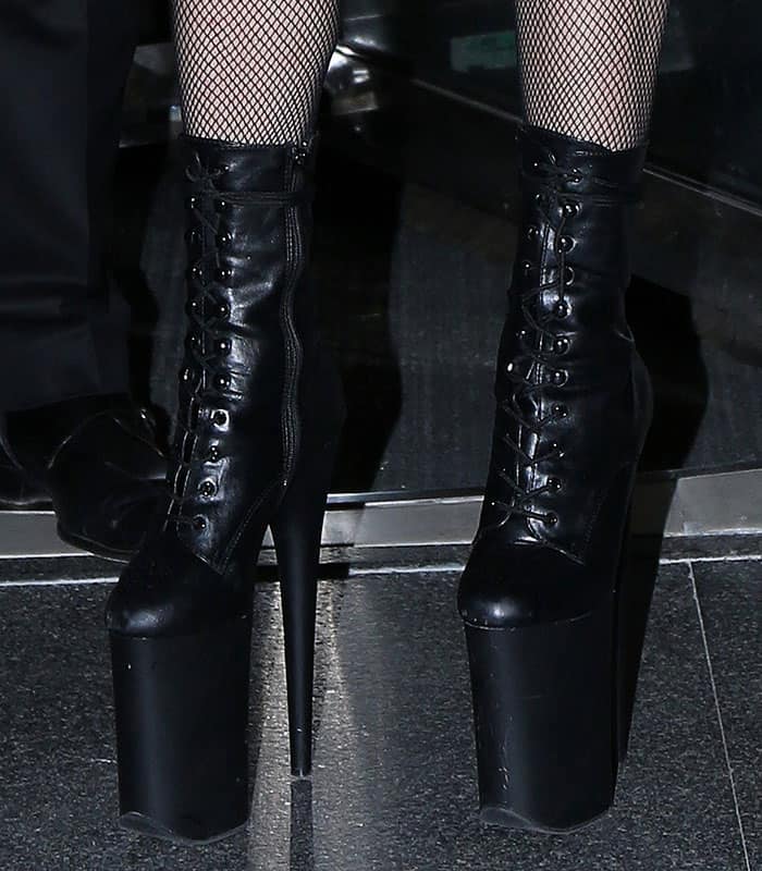 lady-gaga-platform-boots