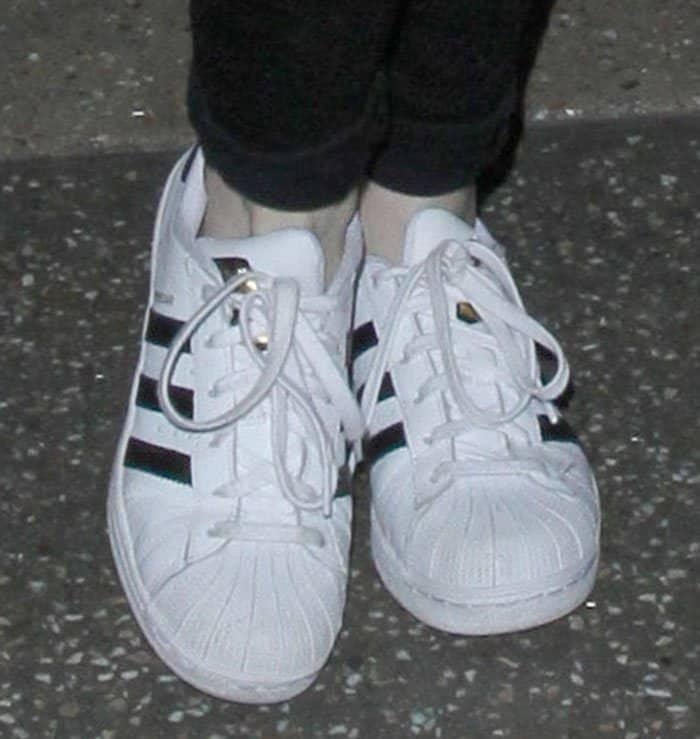 emma-stone-adidas-superstar-sneakers