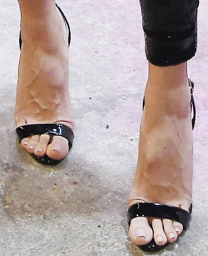 Heidi Klum shows off her feet in Giuseppe Zanotti's "Sophie" sandals