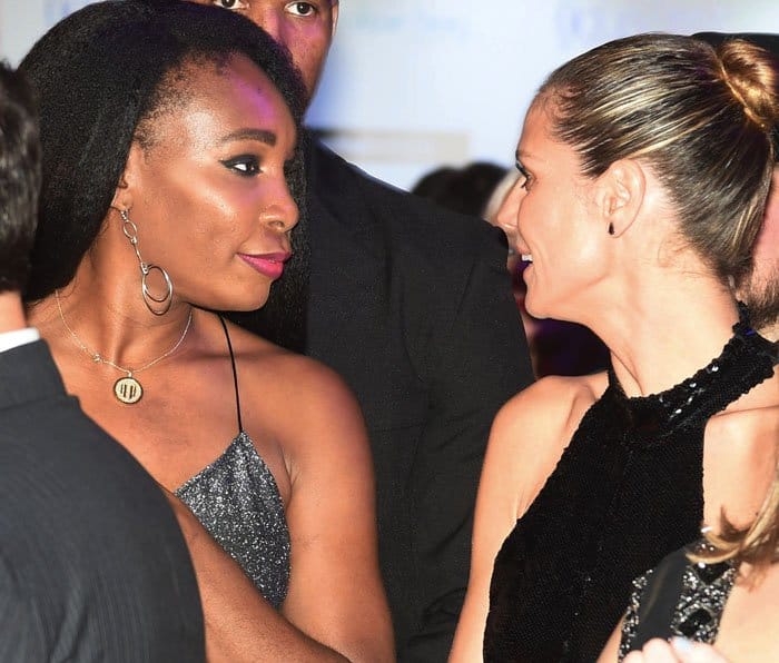 Heidi Klum chats it up with Venus Williams