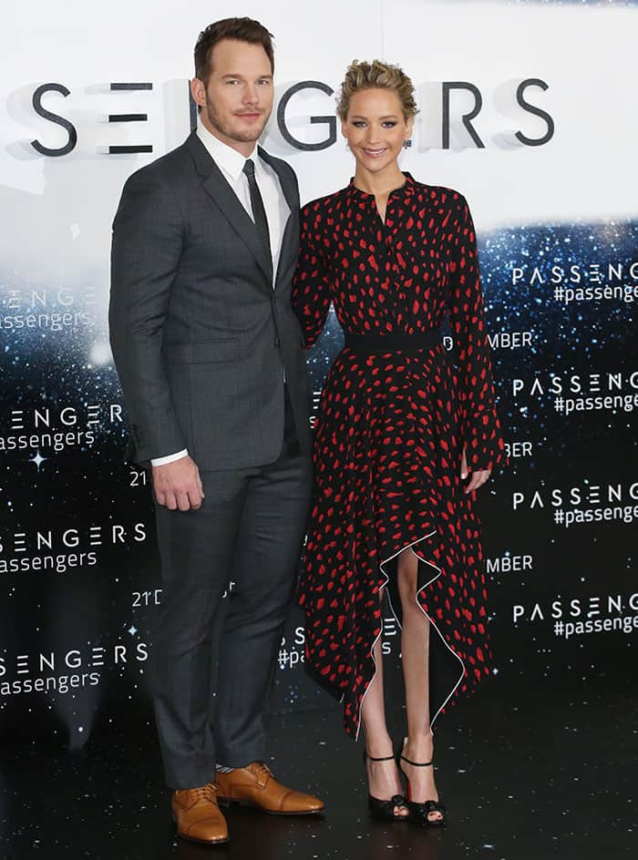 Jennifer Lawrence and Chris Pratt attend a photocall for their film "Passengers"