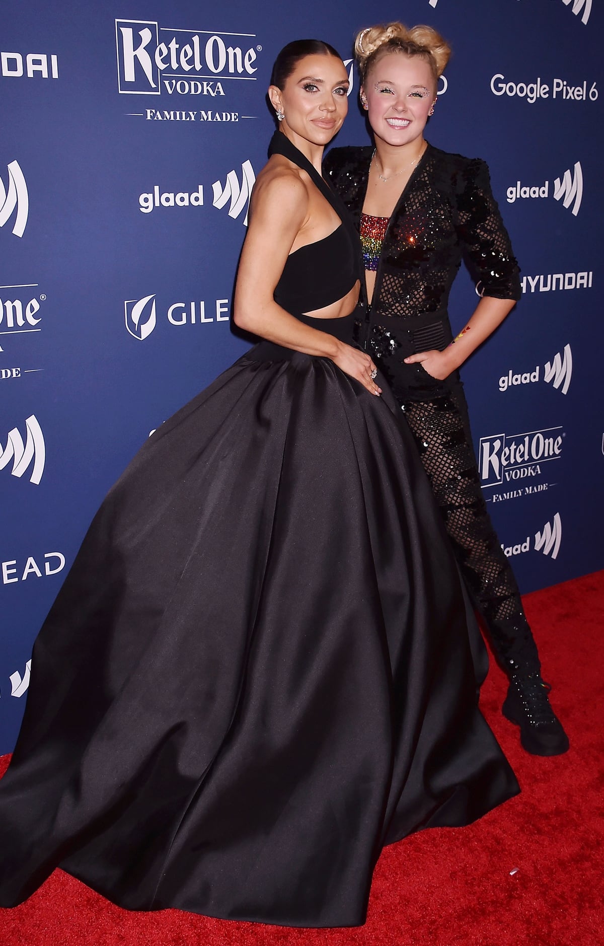 JoJo Siwa attended the 2022 GLAAD Awards with her good friend and Dancing With the Stars partner Jenna Johnson