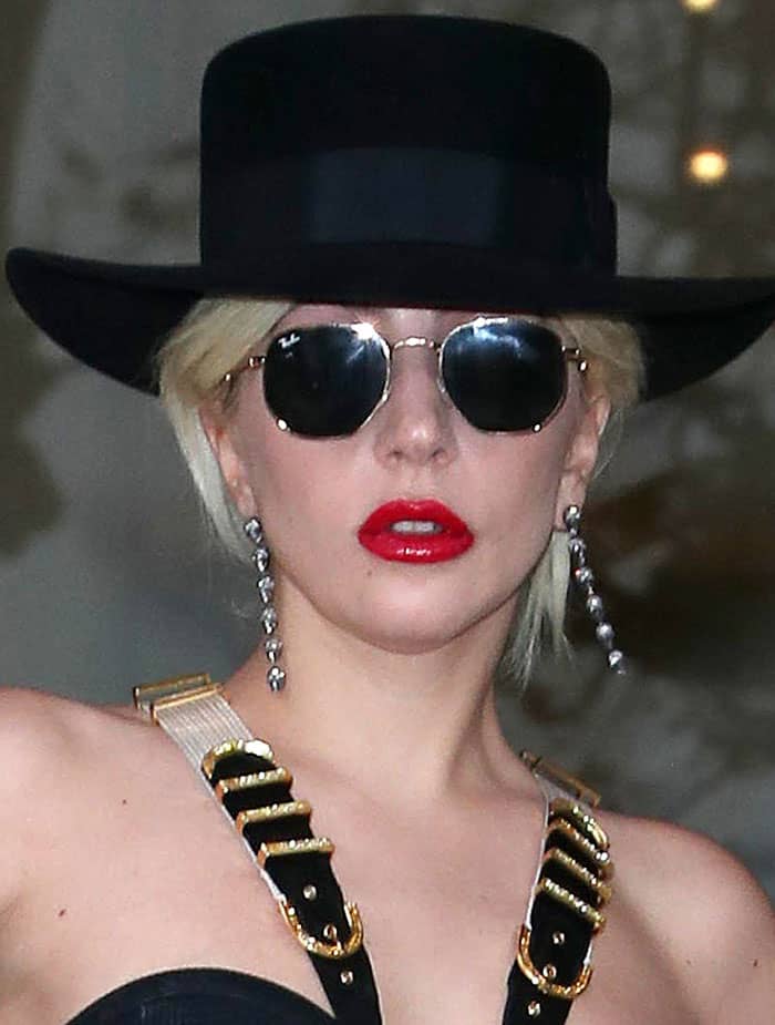 lady gaga ray ban