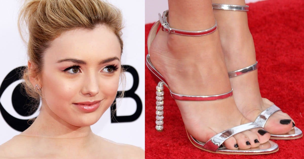 Peyton List had a little bit of fun on the red carpet of the People...
