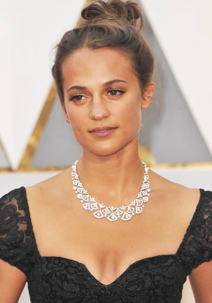 Alicia Vikander at the 89th annual Academy Awards