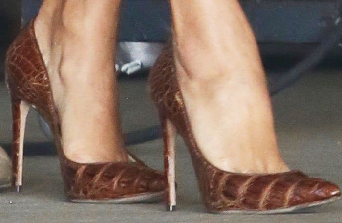 Eva Longoria displays her feet in exotic Manolo Blahnik ‘BB’ pumps