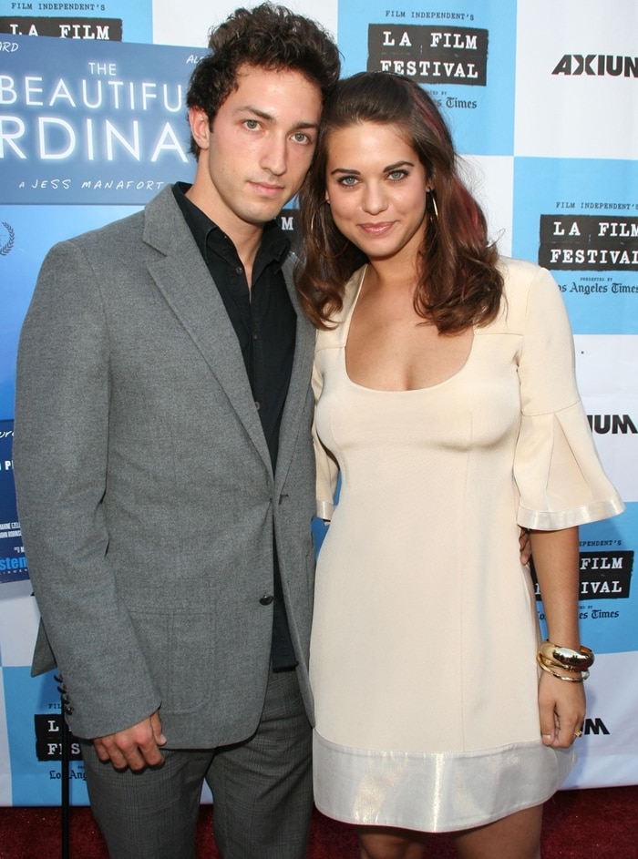 Lyndsy Fonseca and Matthew Smiley married in April 2009 and divorced in 2013