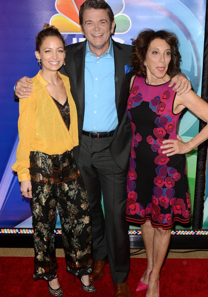 Nicole poses with her "Great News" co-stars, John Michael Higgins and Andrea Martin