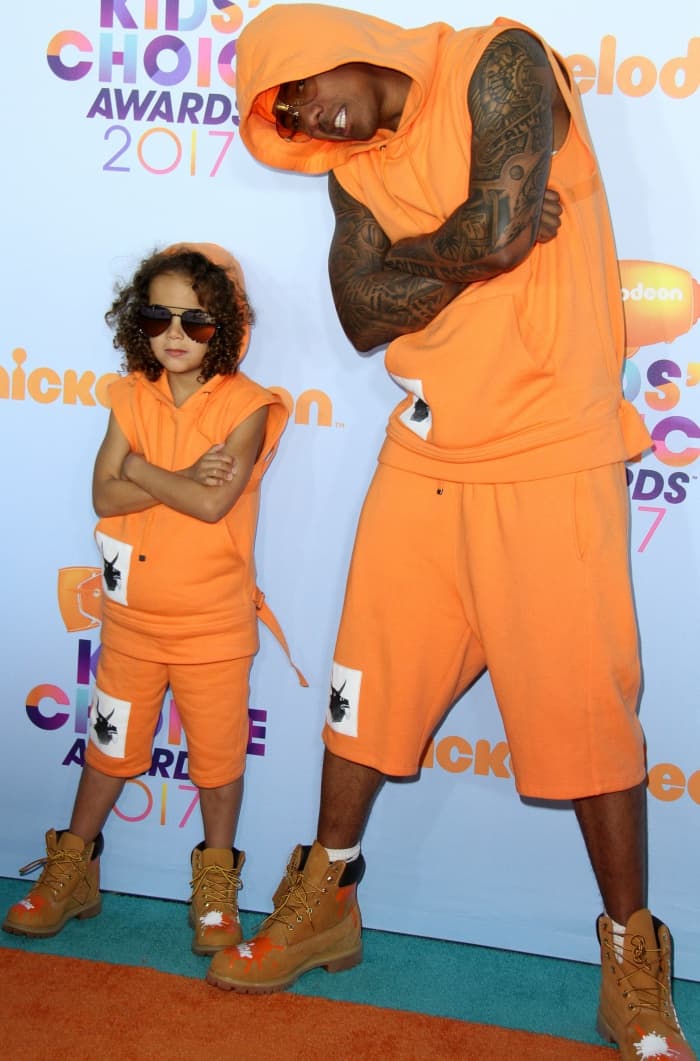 Nick Cannon and his son Moroccan in matching outfits at the 2017 Kids’ Choice Awards