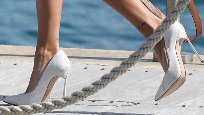 Style over comfort: Hailey put on a pair of Casadei "Blade" pumps for her boat ride