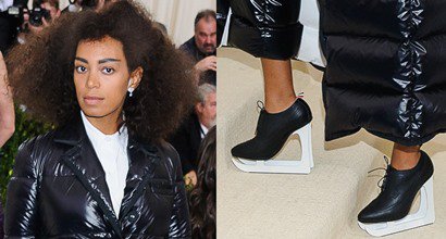Solange Knowles’ Sexy Feet and Nude Legs in Hot High Heels