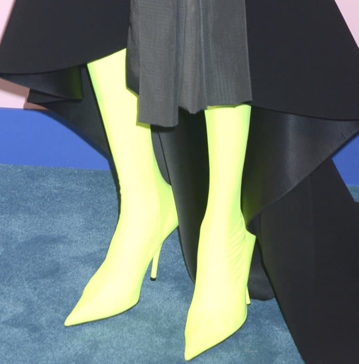 Alek Wek wearing Balenciaga Fall 2017 boots at the 2017 CFDA Fashion Awards