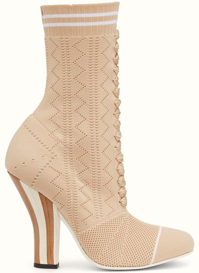 Fendi boots in beige fabric