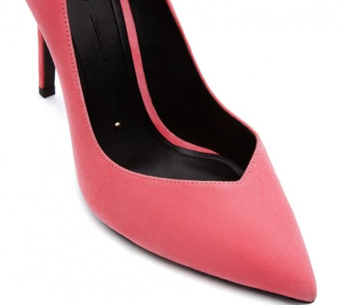 Stella Luna “Indispensable Classic” pumps in pink suede