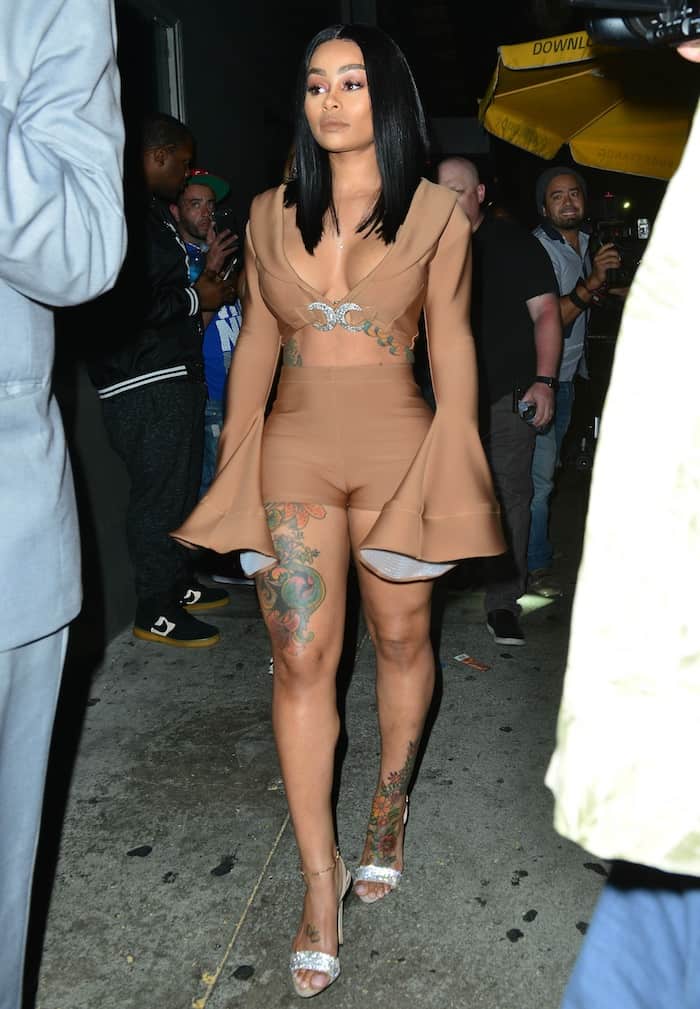 Black Chyna chose nude shorts with a matching crop top and Giuseppe Zanotti "Sophie" sandals for the event