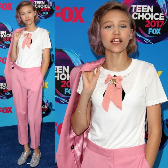 Grace VanderWaal effortlessly rocked a bubblegum pink trouser suit from Topshop at the Teen Choice Awards 2017