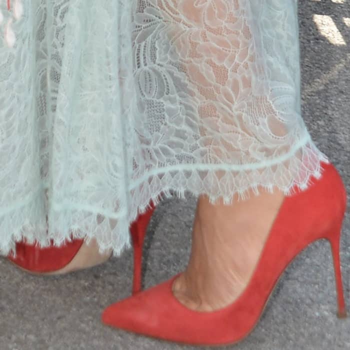 Penelope Cruz wearing Sergio Rossi pointy-toe pumps at the "Loving Pablo" photocall during the 74th Venice Film Festival