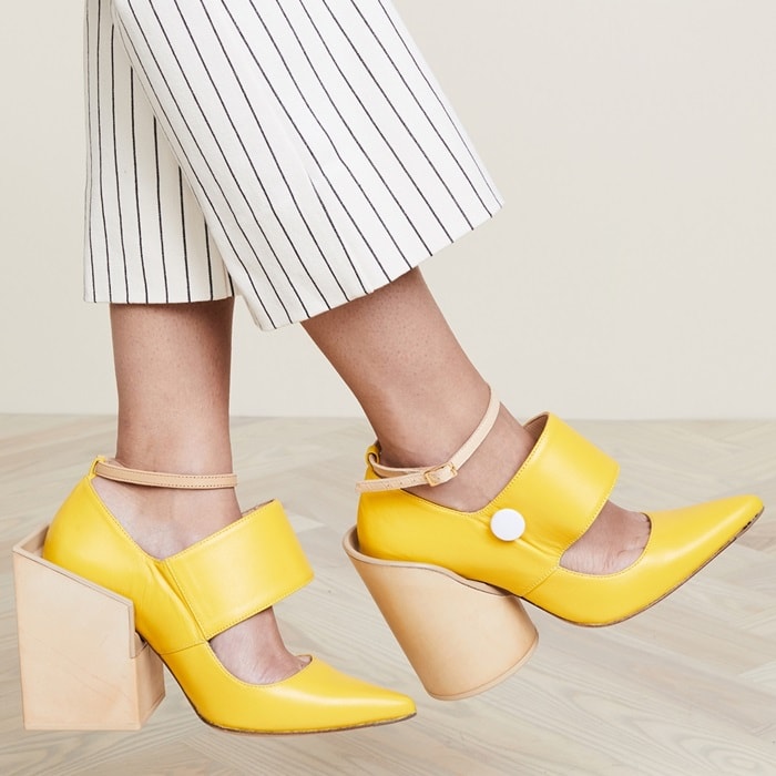  Jacquemus Small Button Pumps