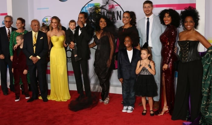 Diana Ross with her family at the 2017 American Music Awards