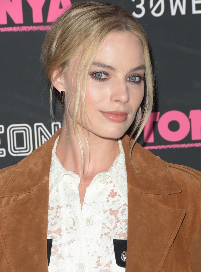 Margot Robbie wearing head-to-toe Calvin Klein 205W39NYC at the "I, Tonya" screening in New York City