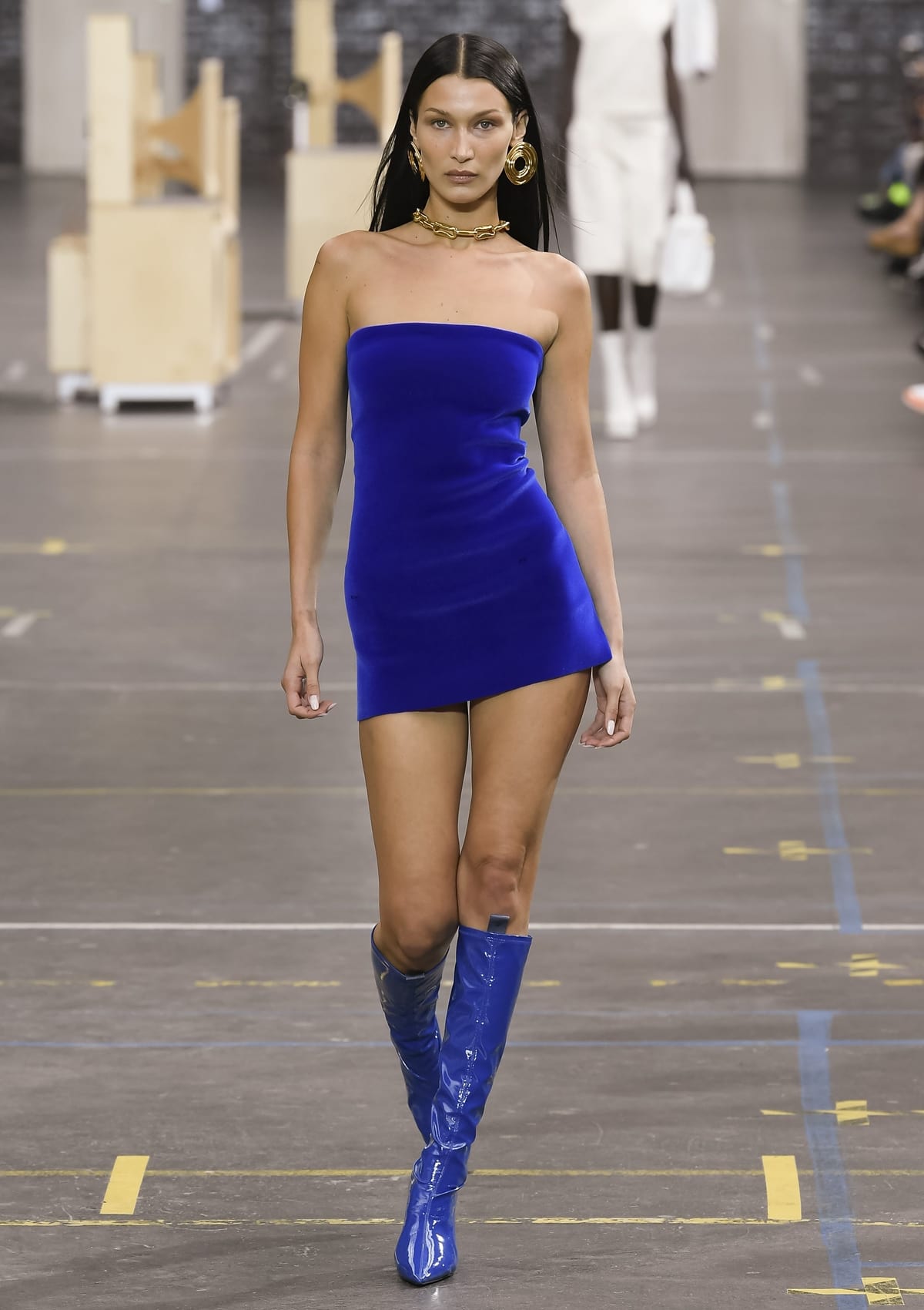 Bella Hadid wears an outfit from the Off-White Fall 2021 Ready-to-Wear collection