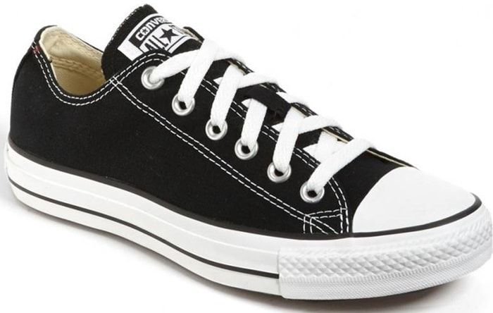 Converse Chuck Taylor Low Top Sneakers