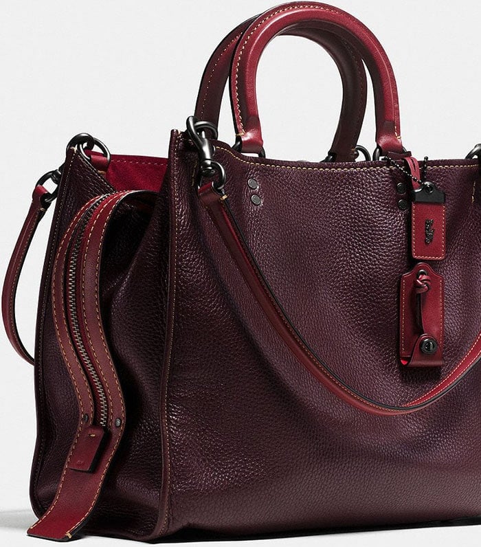Authentic Coach bags will have perfectly symmetrical stitching that is even and uniform