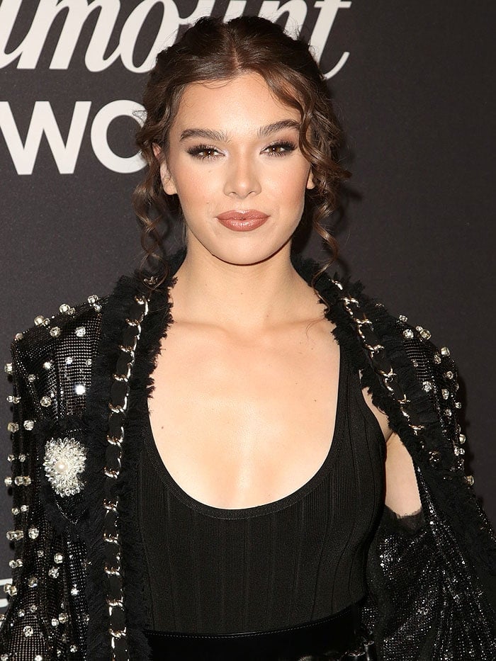Hailee Steinfeld's curly ponytail paid homage to Michael Jackson's iconic hairstyle at the Lip Sync Battle LIVE: A Michael Jackson Celebration event