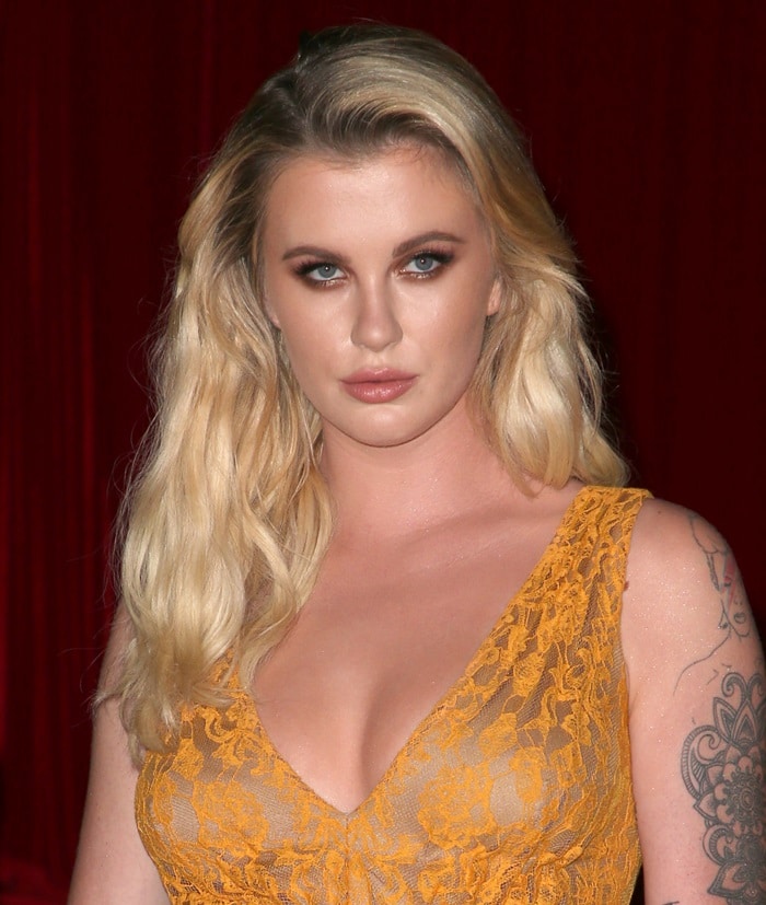 Ireland Baldwin in a busty orange maxi dress from Tadashi Shoji's Pre-Fall '17 collection at Maxim Hot 100 Party in Los Angeles on June 24, 2017