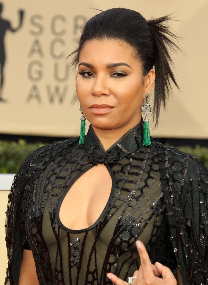 Jessica Pimentel wore a captivating ensemble by renowned designer Malan Breton adorned with numerous cutouts