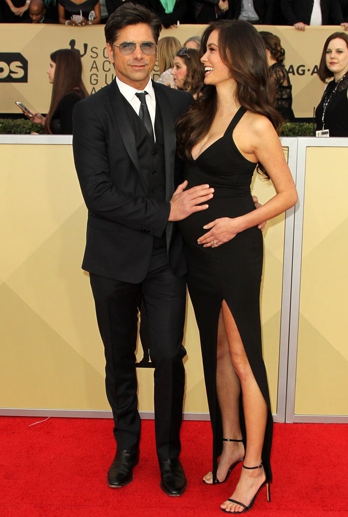 John Stamos and his pregnant fiancée Caitlin McHugh looked so in love at the 2018 Screen Actors Guild Awards