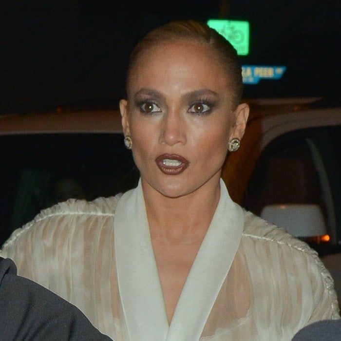 Jennifer Lopez's charcoal grey smokey eye and heavily contoured complexion