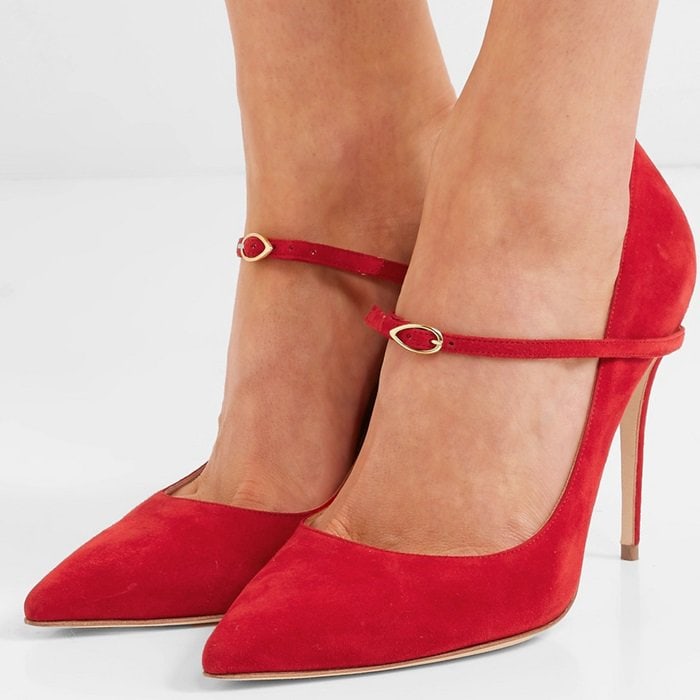 Jennifer Chamandi's patented 'eye of the needle' heel