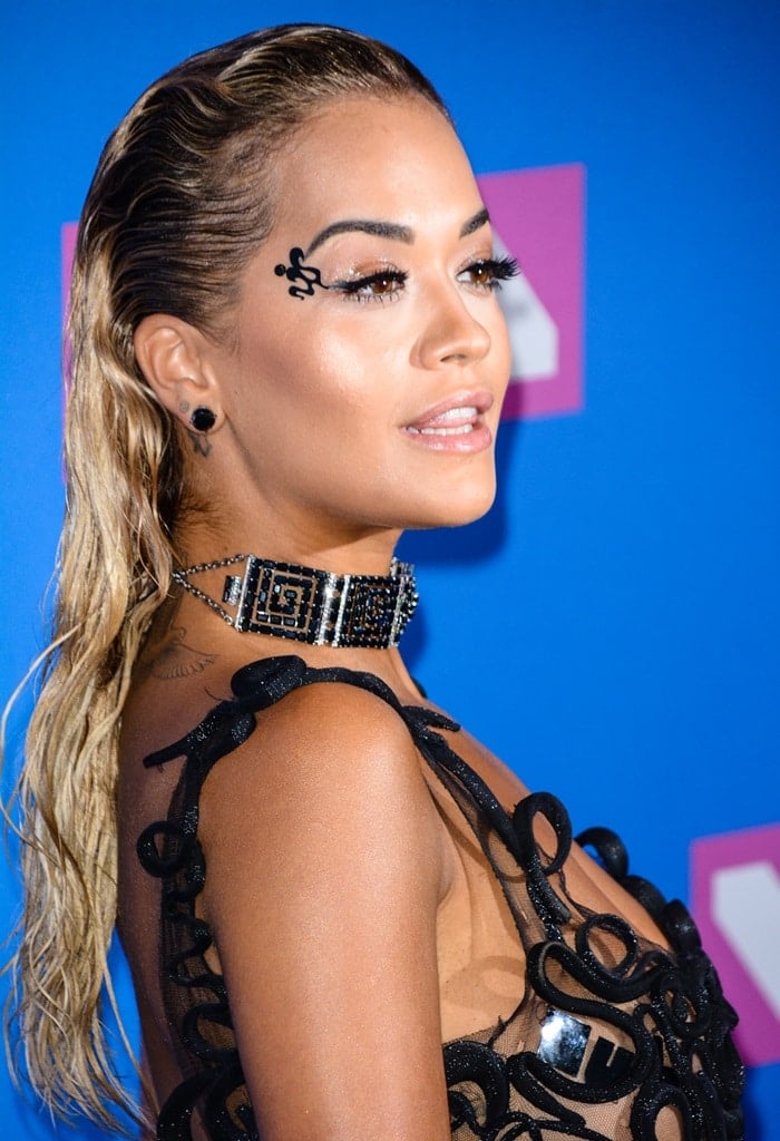 Rita Ora's bejeweled eye makeup at the 2018 MTV Video Music Awards held at Radio City Music Hall in New York City on August 20, 2018