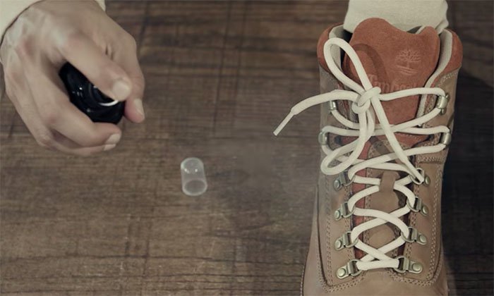 Applying a waterproofing spray helps protect your Timberlands from moisture, dirt, and stains, keeping them looking fresh for longer