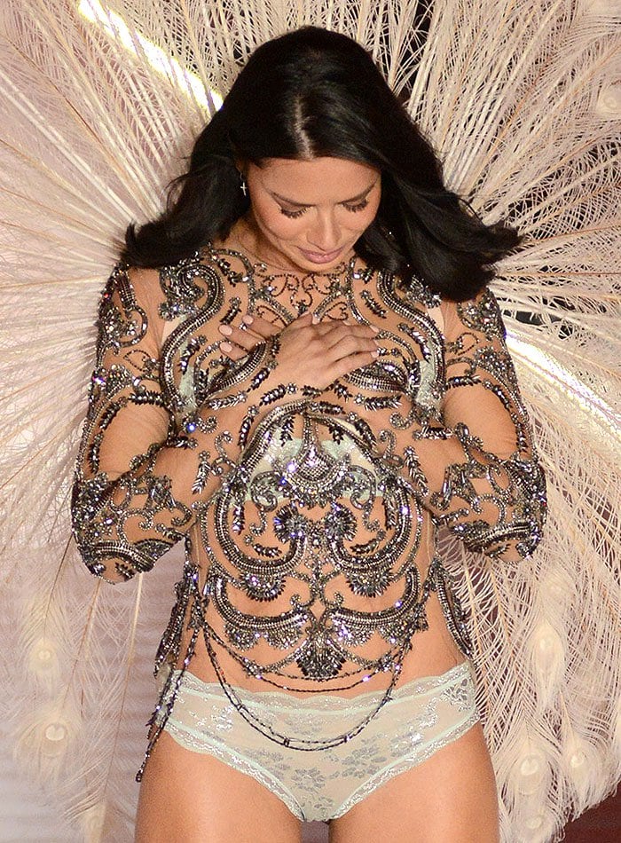 Adriana Lima in tears while walking her 18th and final Victoria's Secret Fashion Show runway