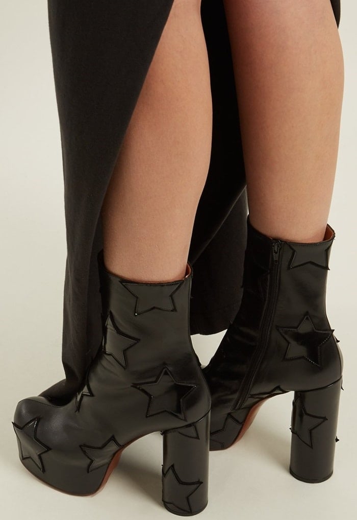 VETEMENTS Star-applique block-heel leather boots