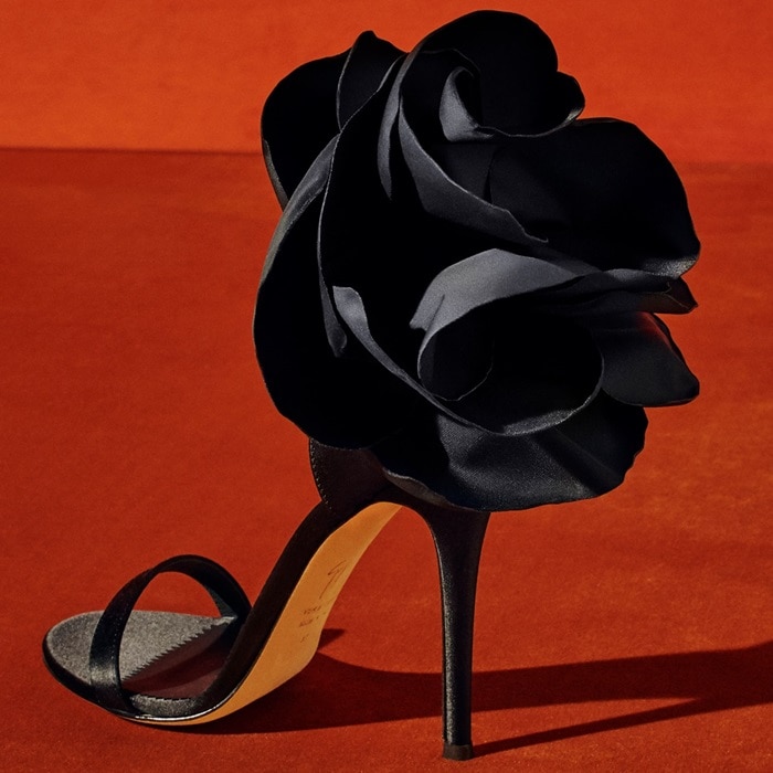 GIUSEPPE ZANOTTI DESIGN peony appliqué sandals