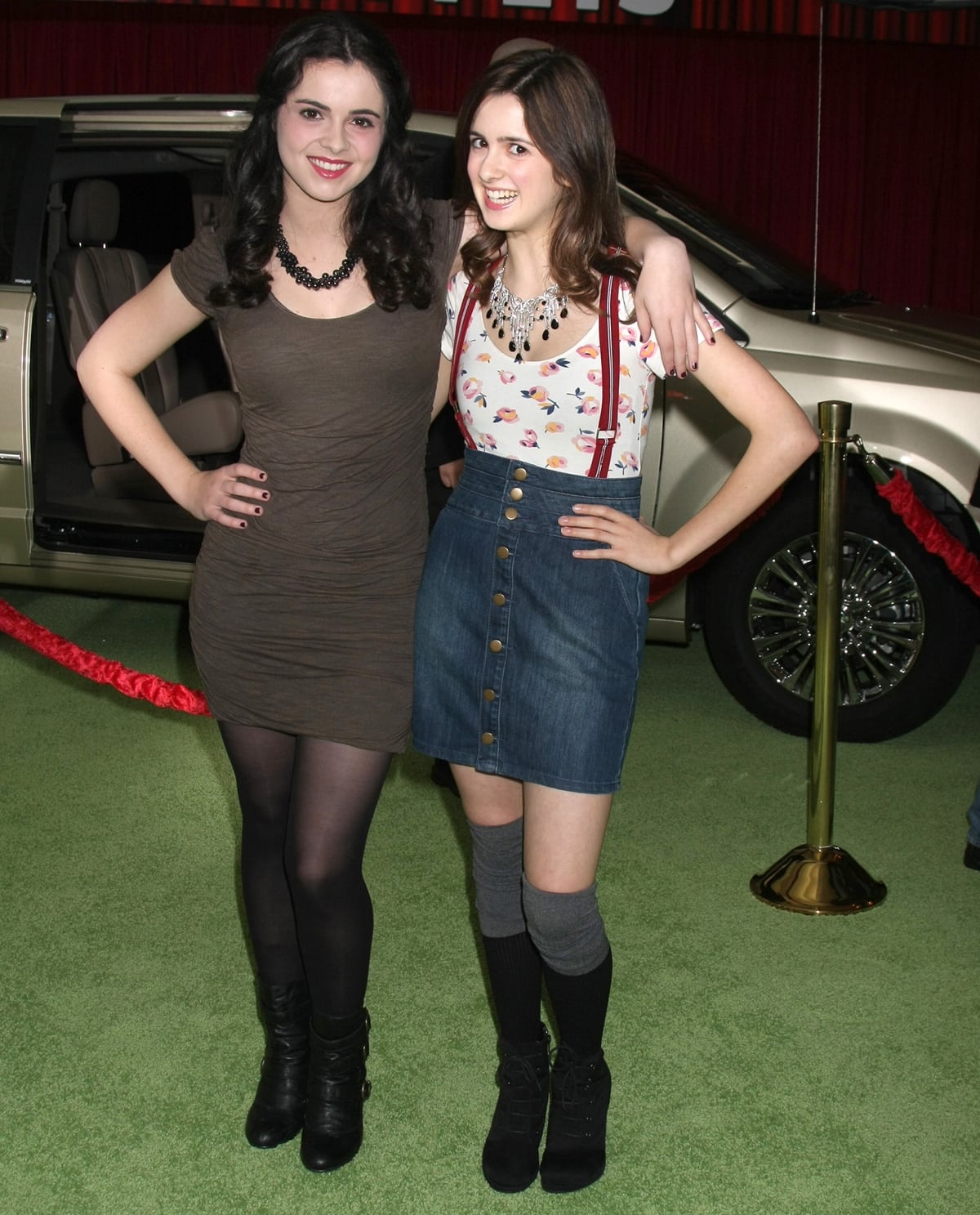 Vanessa Marano and her younger sister Laura Marano