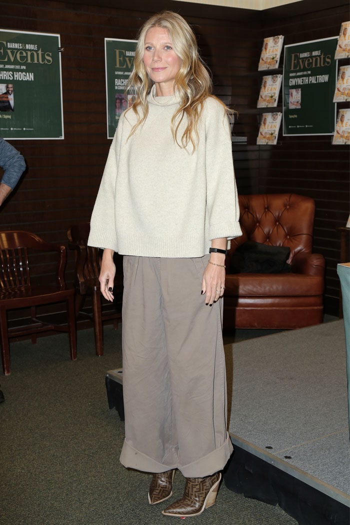 Gwyneth Paltrow at her "The Clean Plate" book signing at the Barnes & Noble at The Grove in Los Angeles, California, on January 14, 2019