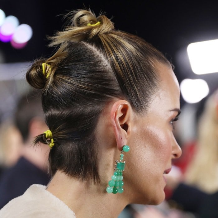 Sarah Paulson's Irene Neuwirth emerald and chrysoprase earrings