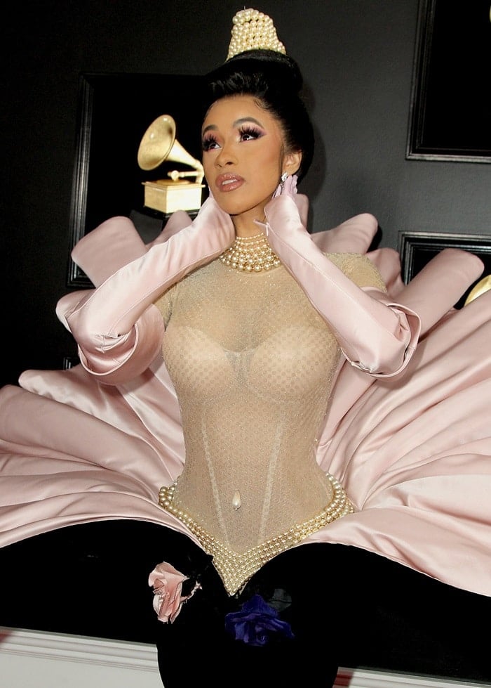 Cardi B was dressed like a pearl inside of an oyster
