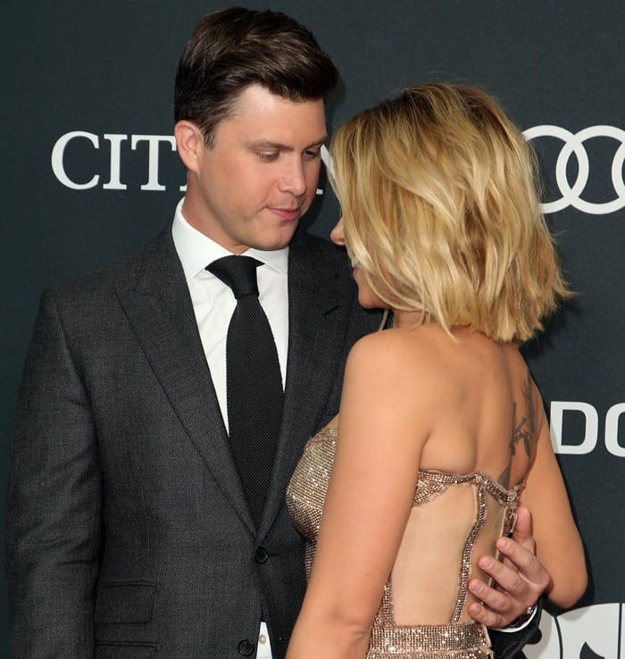 Scarlett Johansson and her comedian boyfriend Colin Jost did their best to look in love