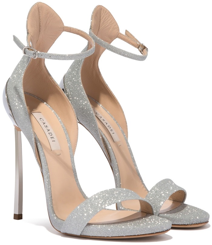 A regular on the red carpet, the Casadei's Techno Blade sandals are the epitome of easy elegance