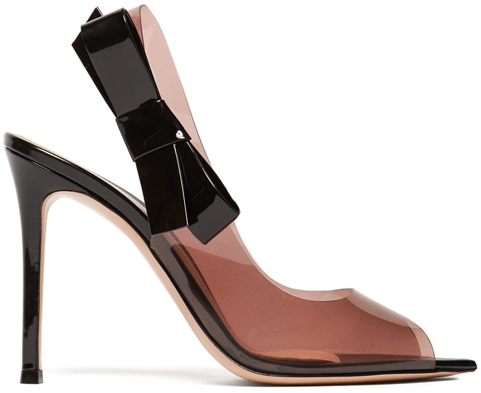 Gianvito Rossi pump in translucent vinyl with patent leather side bow