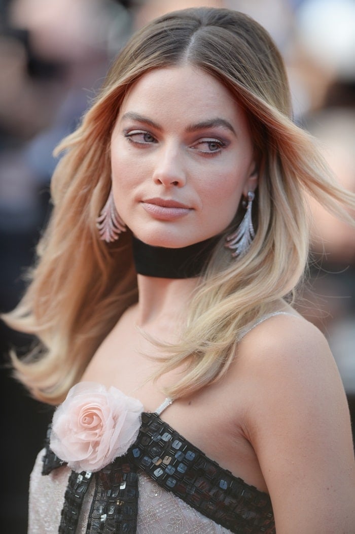 Margot Robbie's art deco earrings at the premiere screening of Once Upon A Time In Hollywood