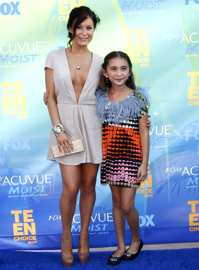 Rowan Blanchard with her mother Elizabeth at the 2011 Teen Choice Awards