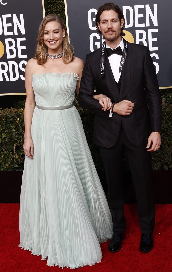 Yvonne Strahovski posing with her husband Tim Loden at the 2019 Golden Globe Awards